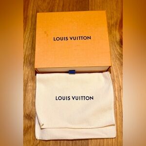 Louis Vuitton Orange Box with Cream Pouch